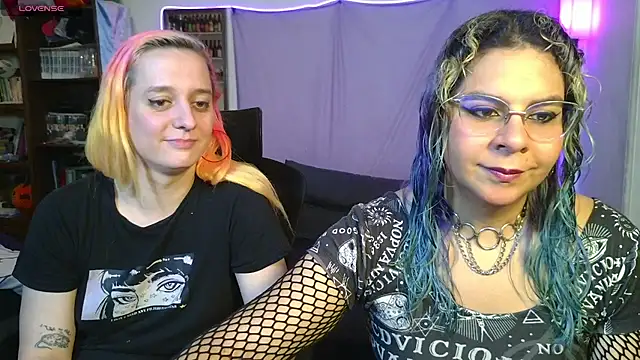 Snapshot of Evelan420 chatting on 11, 7, 2026 Evelan420 online show from 11, 7, 2026