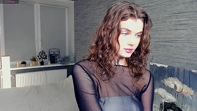 Snapshot of FloraDobb chatting on 15, 2, 2025 FloraDobb online show from 15, 2, 2025