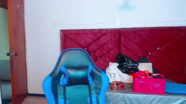 victoria adams07 online show from 23, 3, 2026