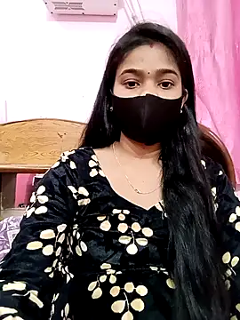 Snapshot of Simran-001 chatting on 8, 2, 2025 Simran-001 online show from 8, 2, 2025