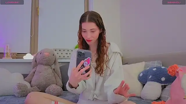 HappyVivy online show from 6, 10, 2025