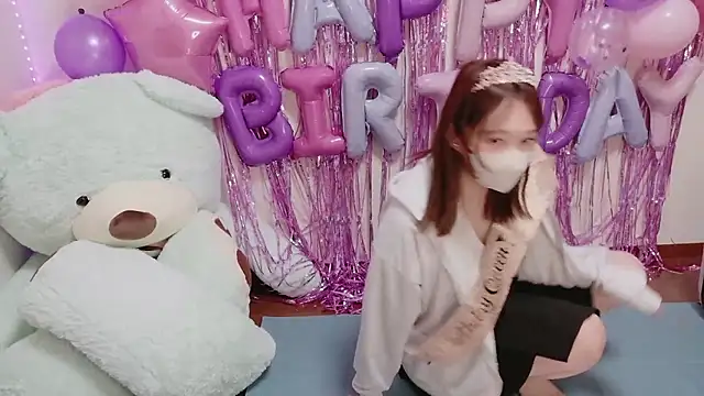 Snapshot of mio7635 chatting on 5, 7, 2026 mio7635 online show from 5, 7, 2026