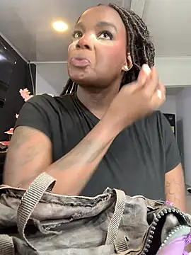 NatyParker online show from 22, 4, 2026