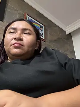 Snapshot of KarlaWild chatting on 8, 2, 2025 KarlaWild online show from 8, 2, 2025
