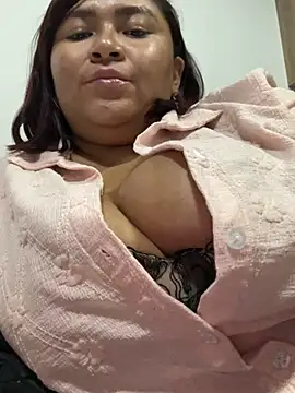 Snapshot of KarlaWild chatting on 16, 2, 2025 KarlaWild online show from 16, 2, 2025