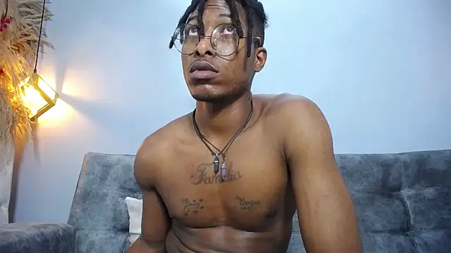 xxxhotbbc online show from 18, 2, 2025