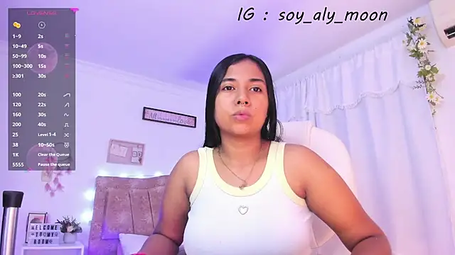 soy aly moon online show from 10, 9, 2025