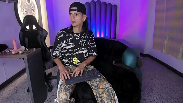 Martshall09 online show from 6, 11, 2025