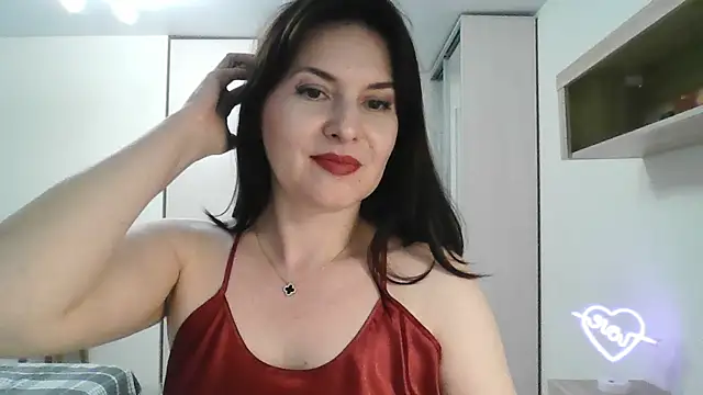 Victoria Glam online show from 31, 1, 2025