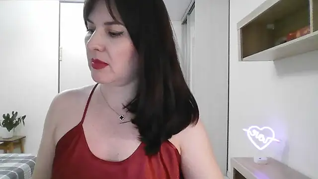 Victoria Glam online show from 11, 2, 2025