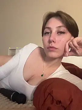 Molli Luv online show from 30, 10, 2025