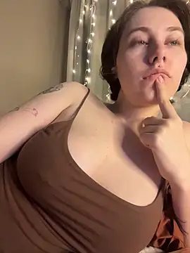 Molli Luv online show from 23, 3, 2026