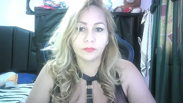 mariana0x online show from 26, 10, 2025