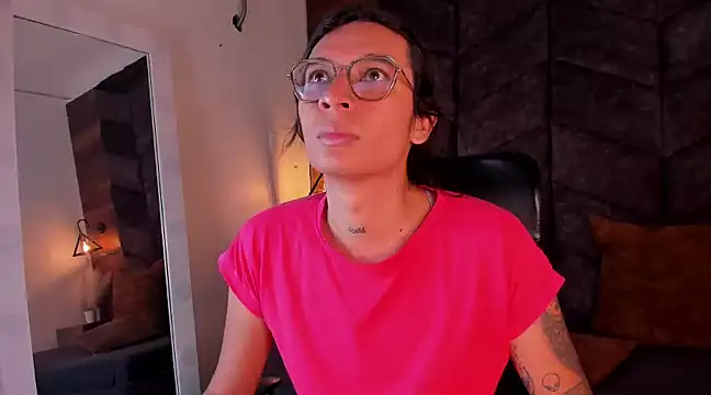 LauraaGomezz   online show from 13, 2, 2025