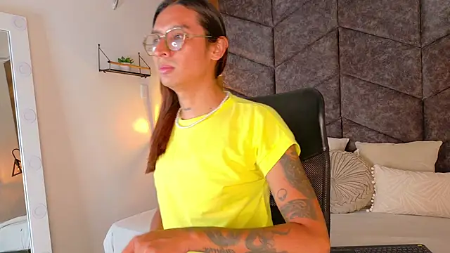 LauraaGomezz   online show from 27, 9, 2025
