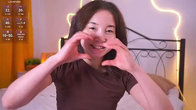 VeronaCritchlow online show from 2, 4, 2026