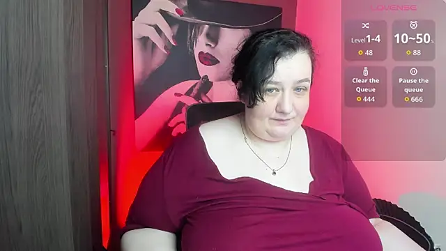 QueenOfHaze online show from 26, 6, 2026
