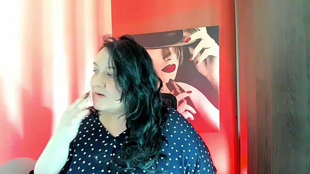 QueenOfHaze online show from 6, 7, 2026