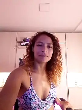 Snapshot of Zoedaniels chatting on 4, 3, 2025 Zoedaniels online show from 4, 3, 2025