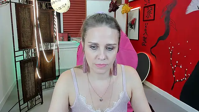 Snapshot of EmiliaBedy chatting on 7, 2, 2025 EmiliaBedy online show from 7, 2, 2025