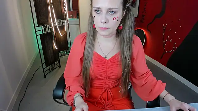 Snapshot of EmiliaBedy chatting on 14, 2, 2025 EmiliaBedy online show from 14, 2, 2025