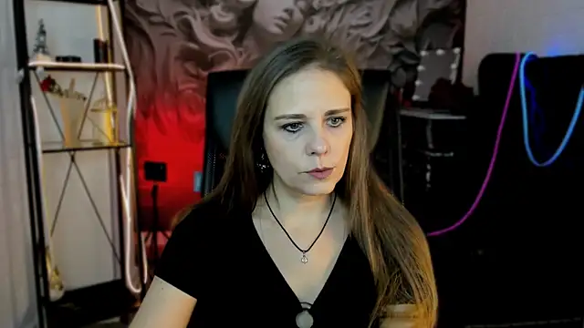 Snapshot of EmiliaBedy chatting on 10, 3, 2025 EmiliaBedy online show from 10, 3, 2025