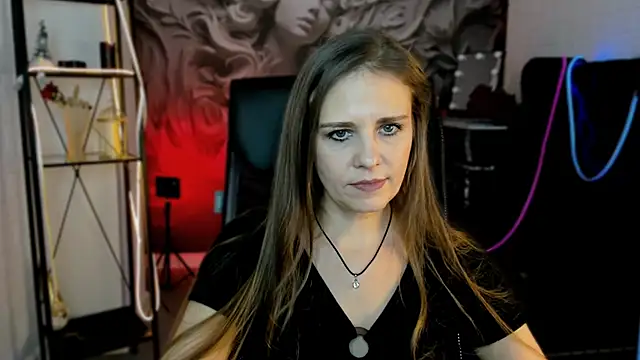 Snapshot of EmiliaBedy chatting on 10, 3, 2025 EmiliaBedy online show from 10, 3, 2025