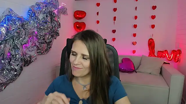 Snapshot of EmiliaBedy chatting on 18, 3, 2025 EmiliaBedy online show from 18, 3, 2025