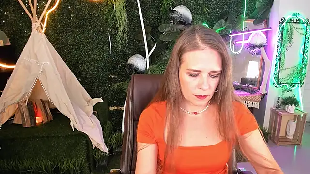 Snapshot of EmiliaBedy chatting on 24, 9, 2025 EmiliaBedy online show from 24, 9, 2025