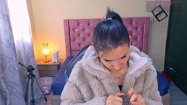 Snapshot of Sofii_cutee chatting on 9, 2, 2026 Sofii cutee online show from 9, 2, 2026