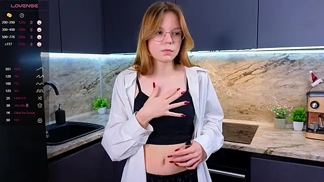 ElvinaBestwick online show from 29, 1, 2025