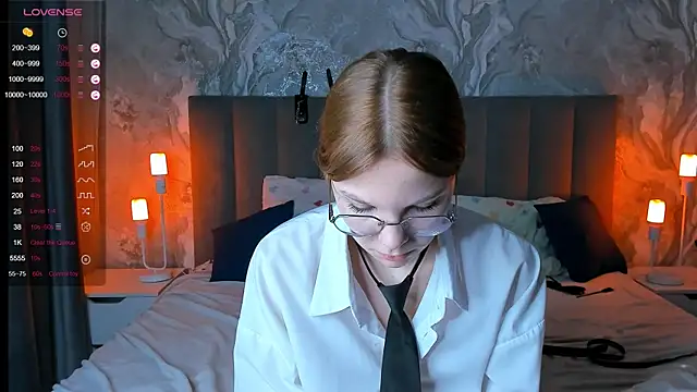 ElvinaBestwick online show from 23, 2, 2025