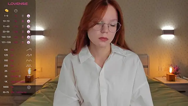 ElvinaBestwick online show from 19, 3, 2025