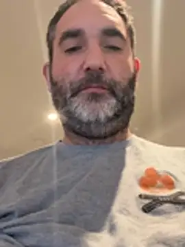 Snapshot of harrychest chatting on 4, 2, 2026 harrychest online show from 4, 2, 2026