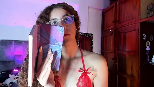 Isangel  online show from 13, 11, 2025