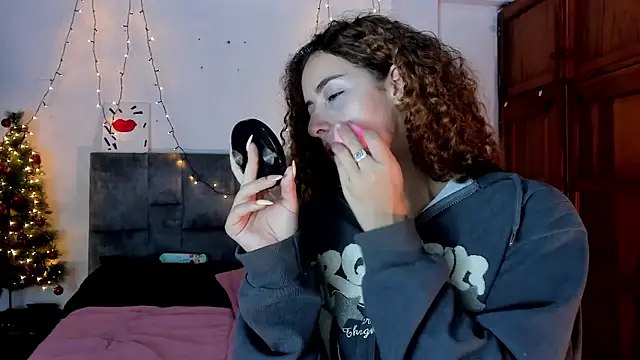 Isangel  online show from 5, 12, 2025