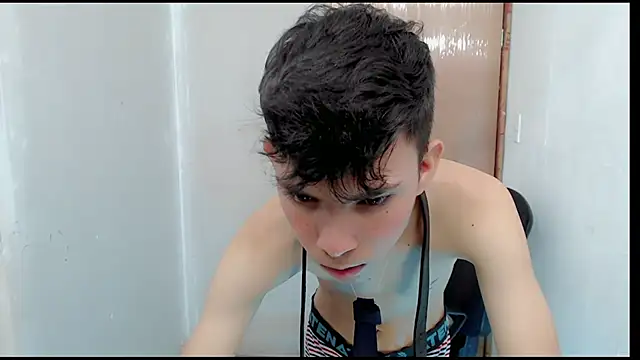 Snapshot of Alexxx_lov chatting on 25, 1, 2025 Alexxx lov online show from 25, 1, 2025