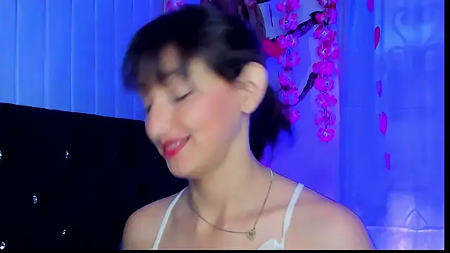 Snapshot of vicky__skinny_1 chatting on 18, 2, 2025 vicky  skinny 1 online show from 18, 2, 2025