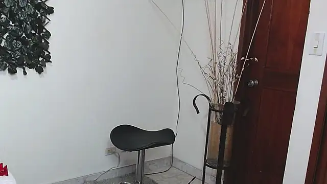 AlejandraNavarro online show from 4, 3, 2025