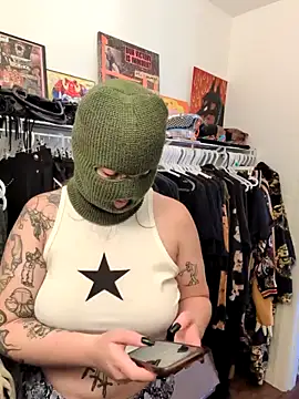 goblingirl888 online show from 2, 10, 2025