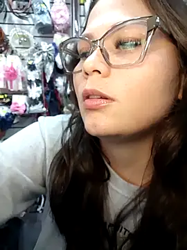 Vale Saenzz online show from 2, 3, 2026