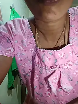 Snapshot of TeluguammayiMahi chatting on 4, 7, 2026 TeluguammayiMahi online show from 4, 7, 2026