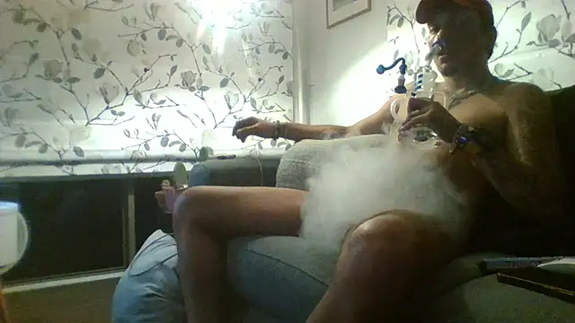 Snapshot of TAIZWRLD chatting on 26, 11, 2025 TAIZWRLD online show from 26, 11, 2025