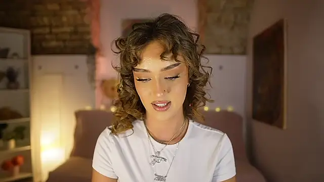 Clara Nia online show from 23, 2, 2025