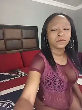 Snapshot of PrincessLali chatting on 5, 7, 2026 PrincessLali online show from 5, 7, 2026