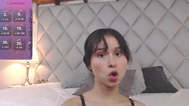 LalyCastro online show from 25, 2, 2025