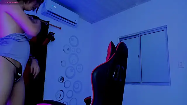 Nicol TransGirl online show from 7, 10, 2025