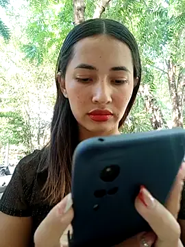 Snapshot of -Nicol chatting on 10, 7, 2026 -Nicol online show from 10, 7, 2026