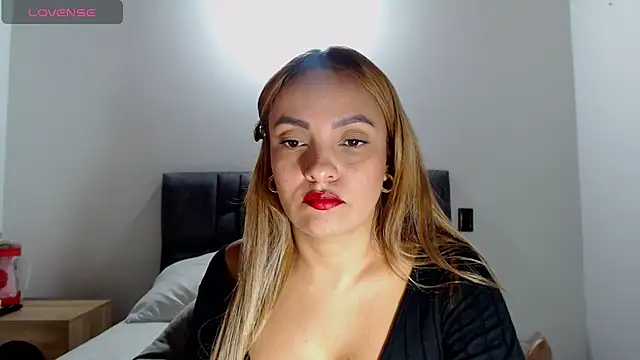 Amberr-Fox online show from 18, 2, 2025