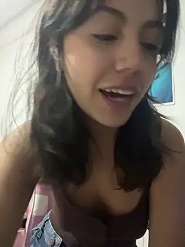 Snapshot of LiLy_kIndly chatting on 12, 9, 2025 LiLy kIndly online show from 12, 9, 2025